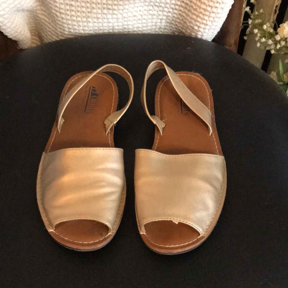 Cliffs gold slides